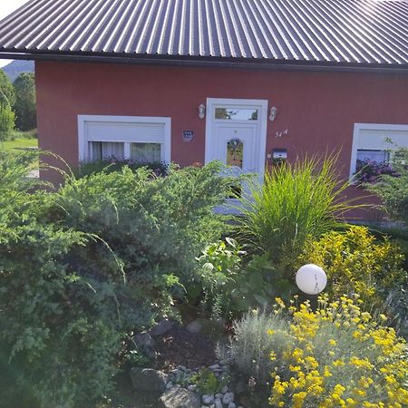 Nika Ogulin Exterior foto